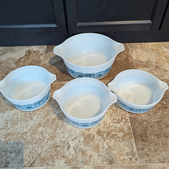 Pyrex - Picture 3 of 4